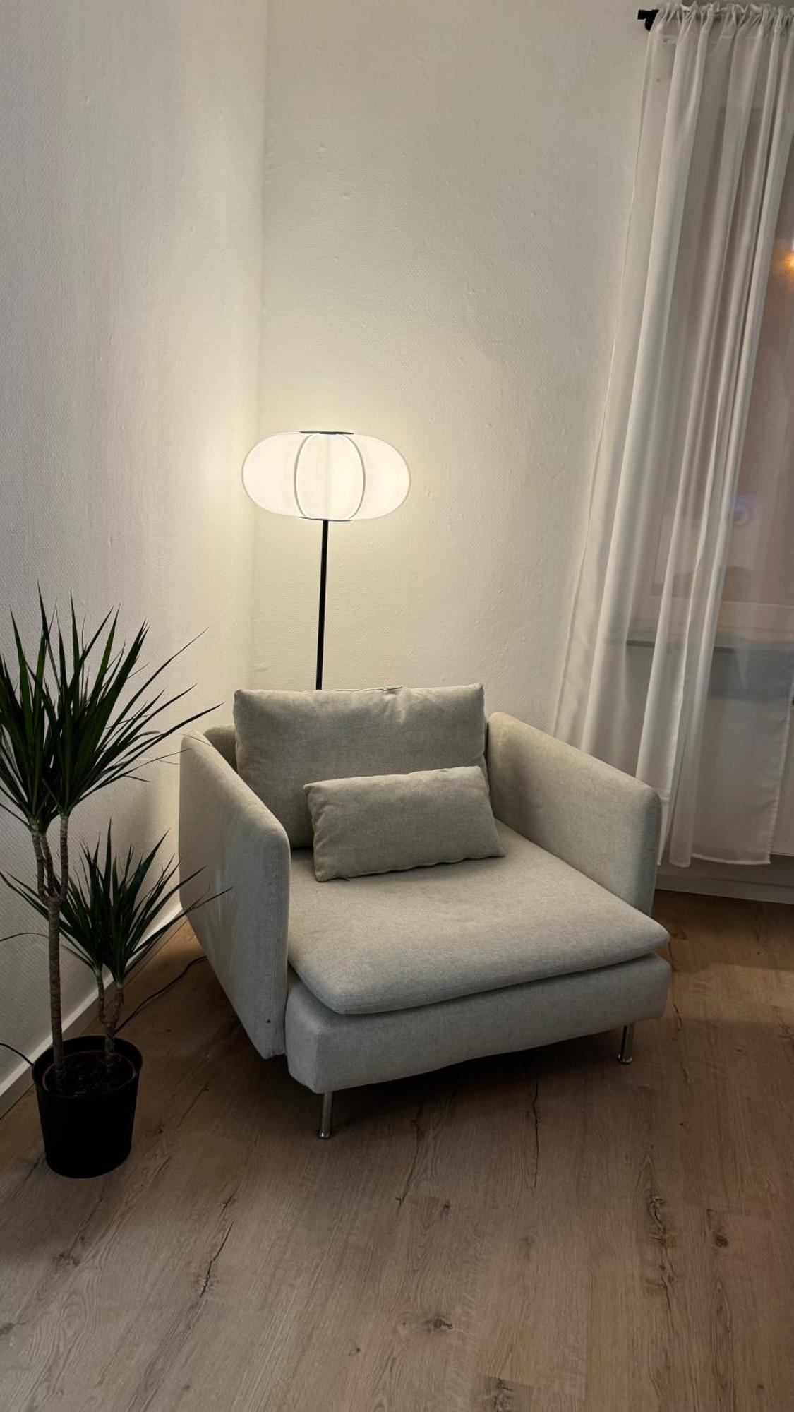 Gemuetliches Design Appartment Weissenthurm Екстериор снимка